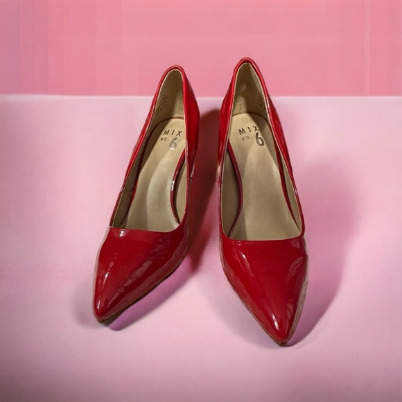 Mix No.6 Red Heels 🛑SOLD🛑 - Picture 2 of 8